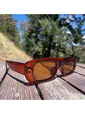 Vintage y2k style Burgundy Brown high quality square shaped sunglasses. Tinted